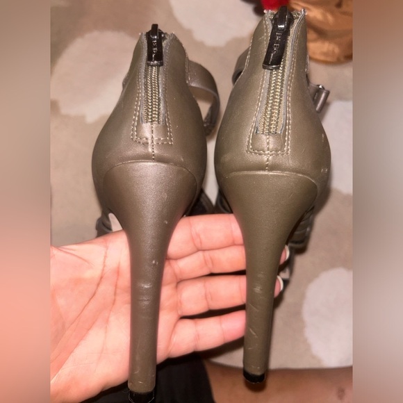 BCBG Generations Size 9 Army Green & Mesh High Heels - Picture 8 of 9